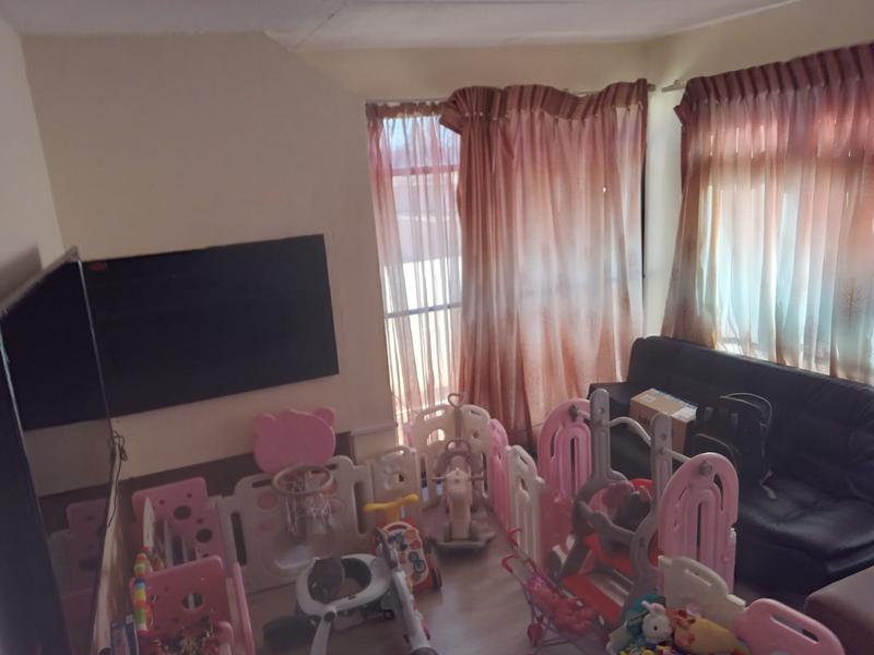 3 Bedroom Property for Sale in Eldoraigne Gauteng