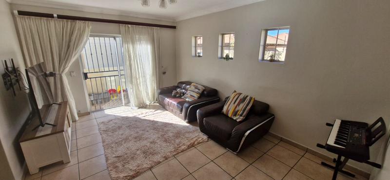 3 Bedroom Property for Sale in Kosmosdal Gauteng