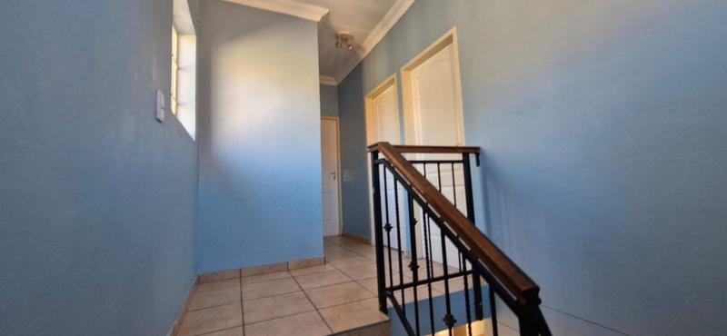 3 Bedroom Property for Sale in Kosmosdal Gauteng