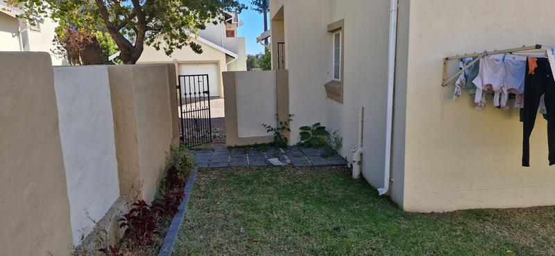 3 Bedroom Property for Sale in Kosmosdal Gauteng