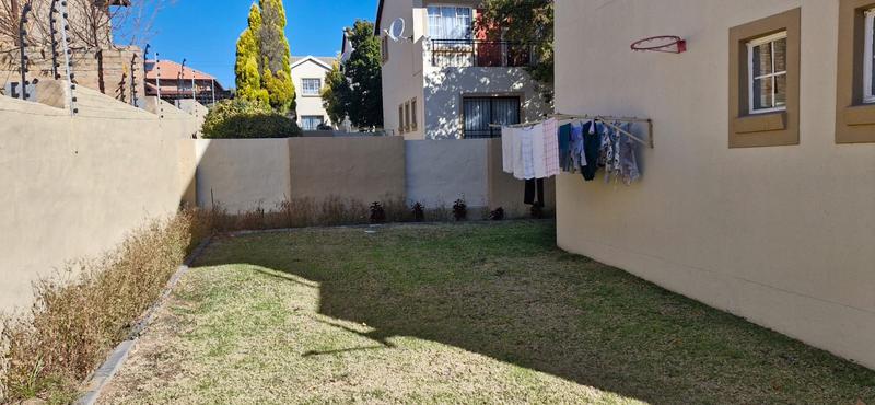 3 Bedroom Property for Sale in Kosmosdal Gauteng