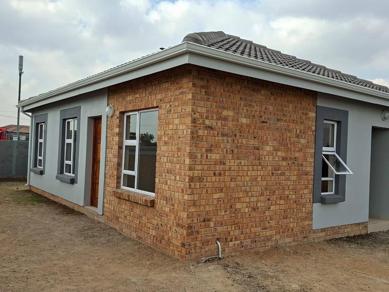 3 Bedroom Property for Sale in Buhle Park Gauteng