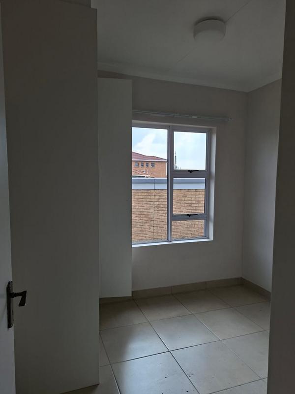 3 Bedroom Property for Sale in Buhle Park Gauteng