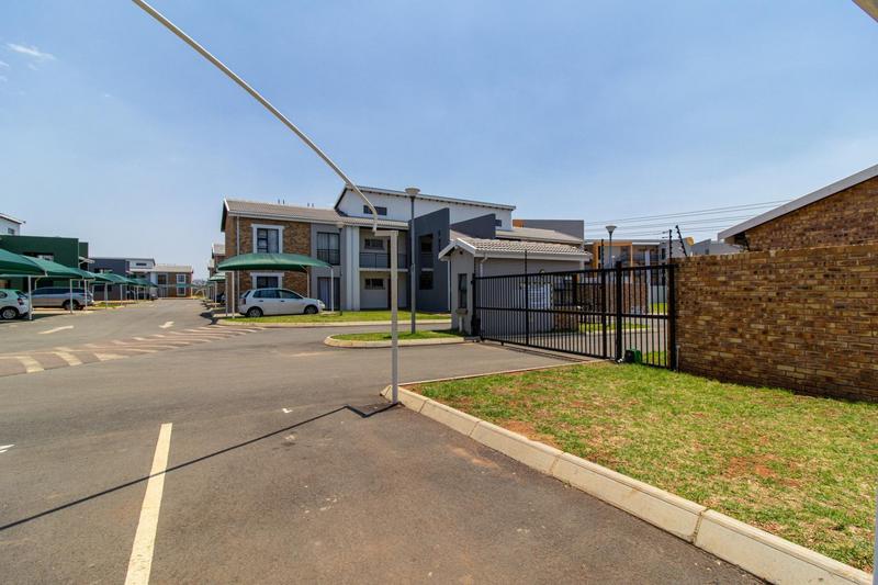 2 Bedroom Property for Sale in Protea Glen Gauteng