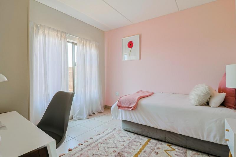 2 Bedroom Property for Sale in Protea Glen Gauteng