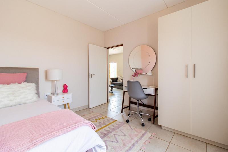 2 Bedroom Property for Sale in Protea Glen Gauteng