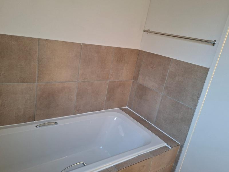 3 Bedroom Property for Sale in Protea Glen Gauteng