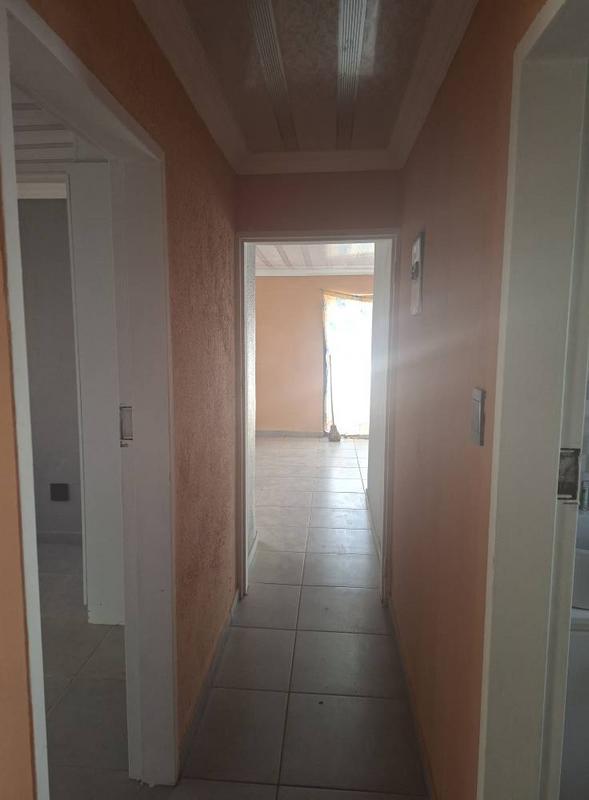 3 Bedroom Property for Sale in Protea North Gauteng
