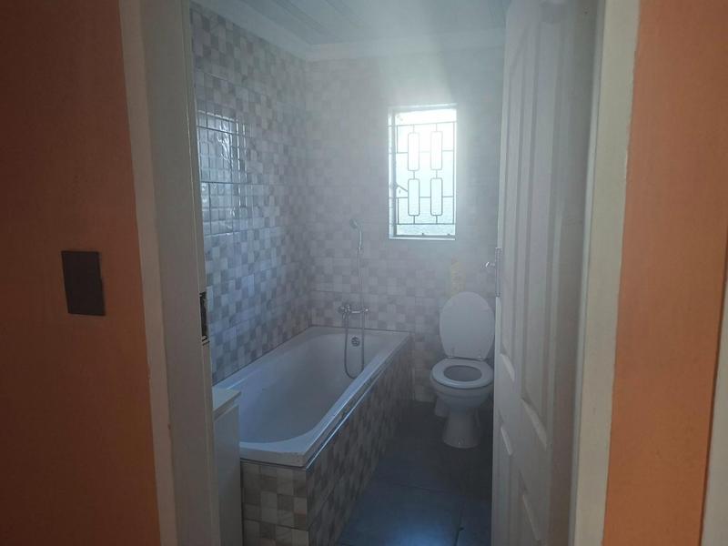 3 Bedroom Property for Sale in Protea North Gauteng