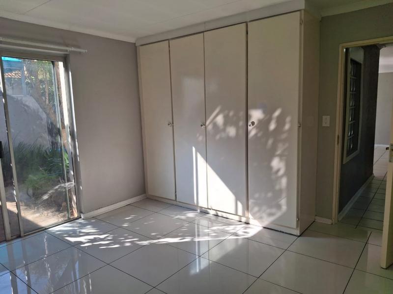 To Let 2 Bedroom Property for Rent in Vanderbijlpark SE 3 Gauteng