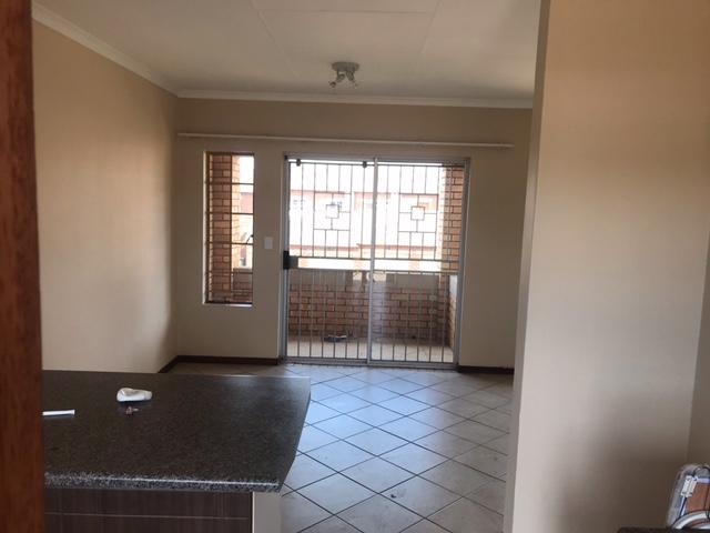 To Let 2 Bedroom Property for Rent in Mooikloof Ridge Gauteng