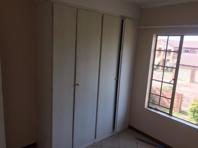 To Let 2 Bedroom Property for Rent in Mooikloof Ridge Gauteng