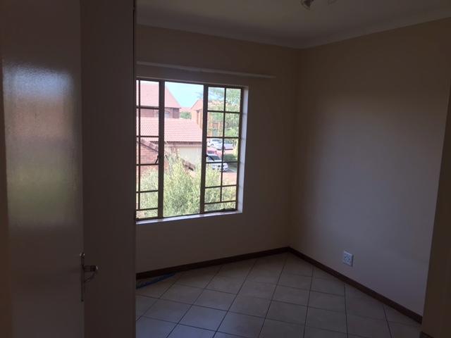 To Let 2 Bedroom Property for Rent in Mooikloof Ridge Gauteng