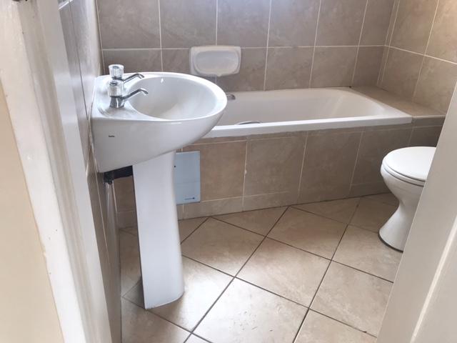 To Let 2 Bedroom Property for Rent in Mooikloof Ridge Gauteng