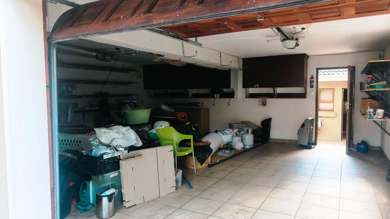 4 Bedroom Property for Sale in Amandasig Gauteng
