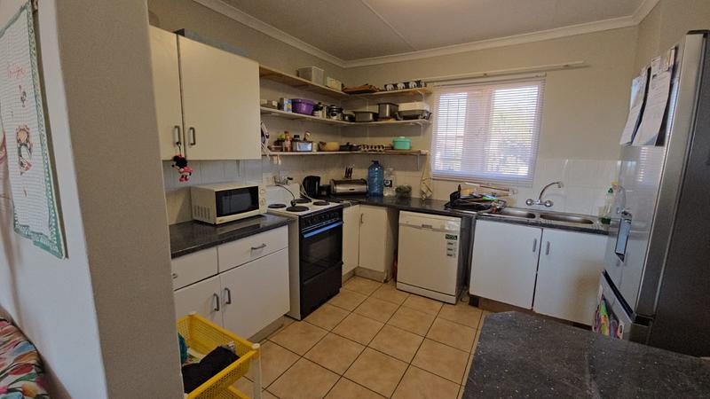 2 Bedroom Property for Sale in Dorandia Gauteng