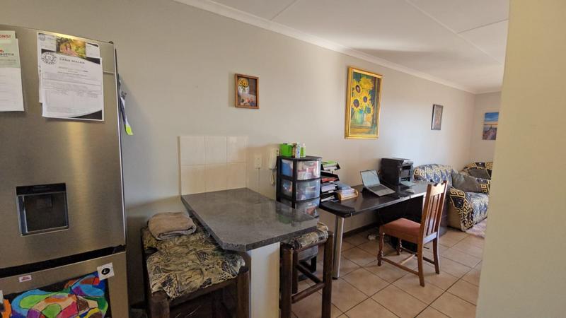 2 Bedroom Property for Sale in Dorandia Gauteng