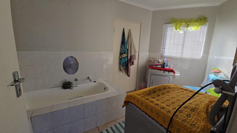 2 Bedroom Property for Sale in Dorandia Gauteng