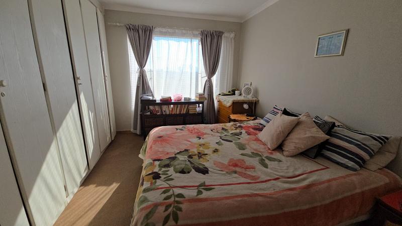 2 Bedroom Property for Sale in Dorandia Gauteng