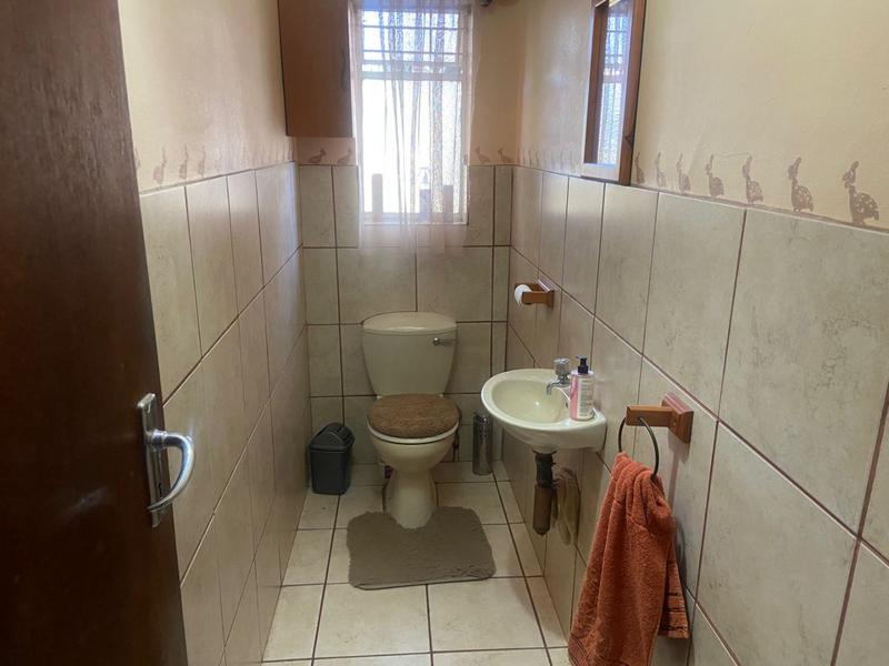 3 Bedroom Property for Sale in Dorandia Gauteng