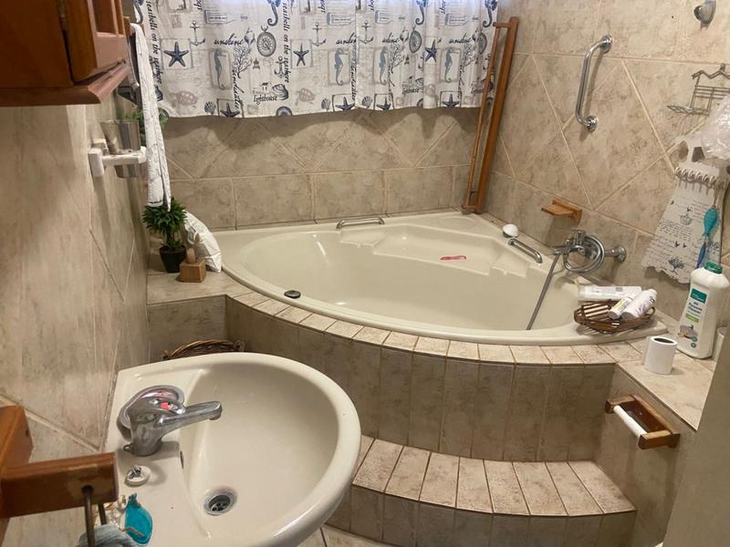 3 Bedroom Property for Sale in Dorandia Gauteng