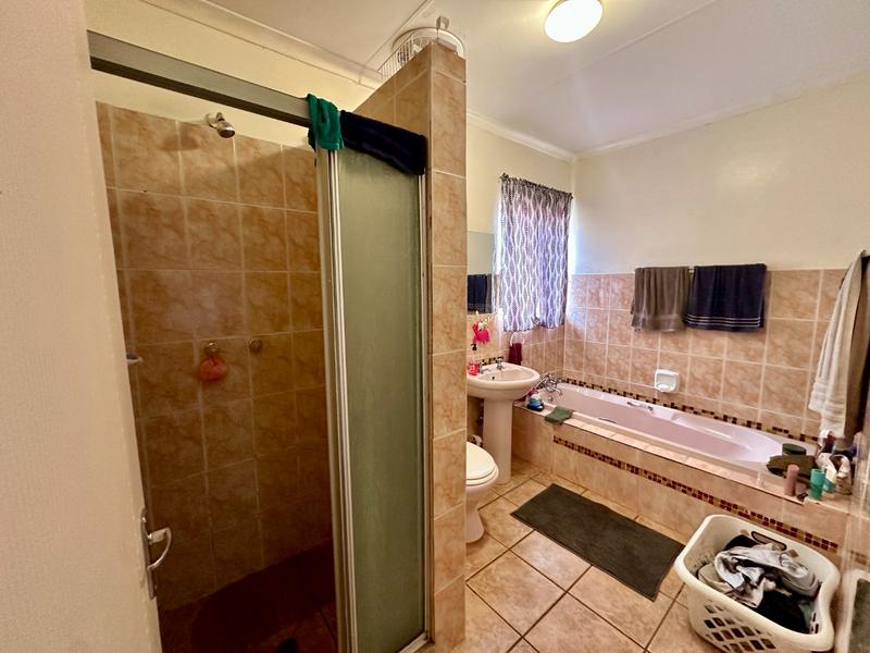 2 Bedroom Property for Sale in Ninapark Gauteng