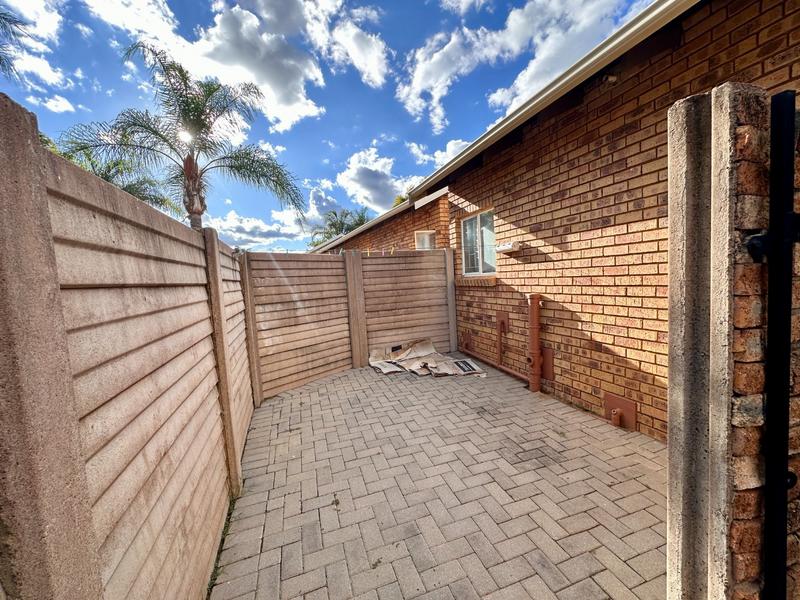2 Bedroom Property for Sale in Ninapark Gauteng