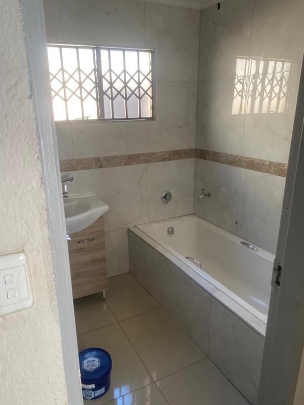 4 Bedroom Property for Sale in Birch Acres Gauteng
