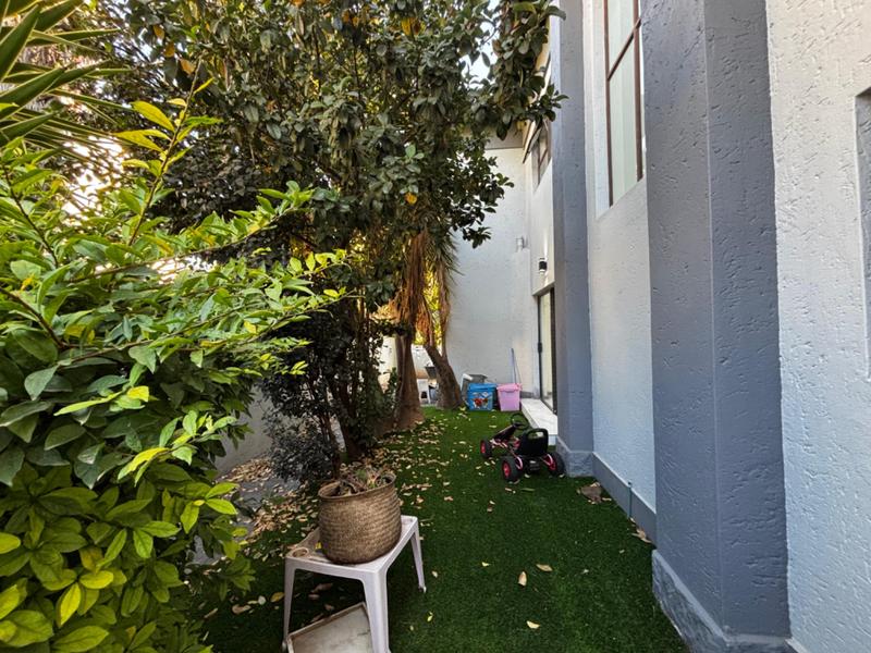 To Let 7 Bedroom Property for Rent in Fernridge Estate Gauteng