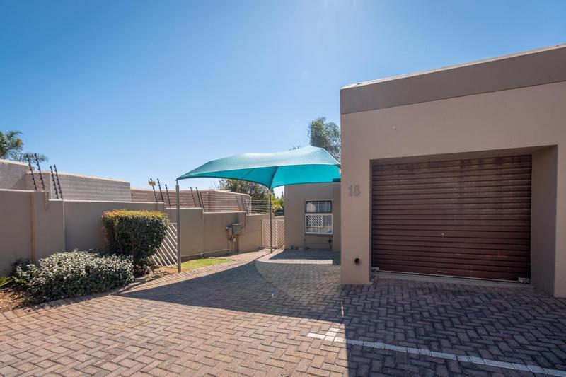 To Let 2 Bedroom Property for Rent in Rangeview Gauteng