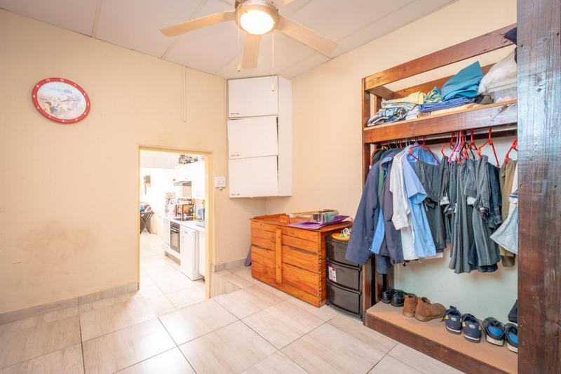 To Let 2 Bedroom Property for Rent in Rangeview Gauteng