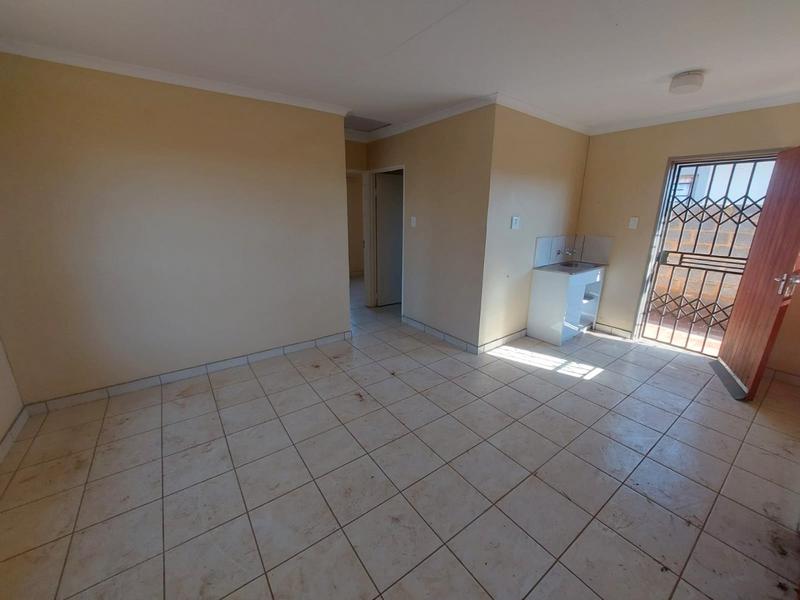 2 Bedroom Property for Sale in Lufhereng Gauteng