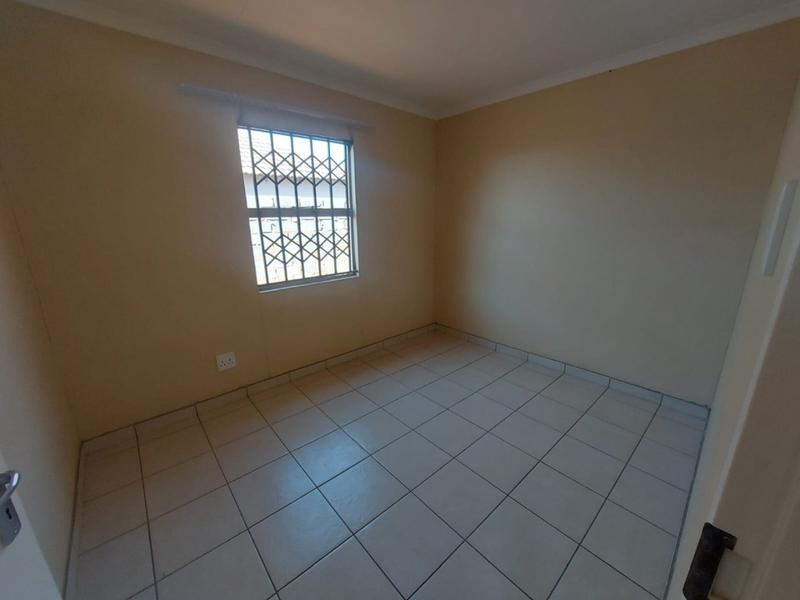 2 Bedroom Property for Sale in Lufhereng Gauteng