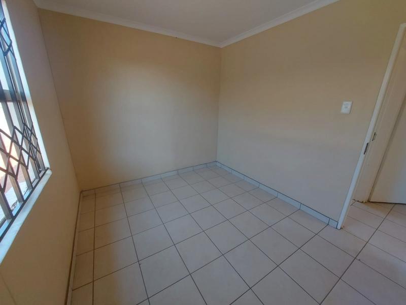 2 Bedroom Property for Sale in Lufhereng Gauteng