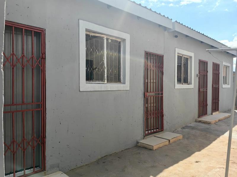 2 Bedroom Property for Sale in Bram Fischerville Gauteng