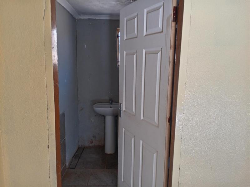 To Let 1 Bedroom Property for Rent in Vosloorus Ext 6 Gauteng