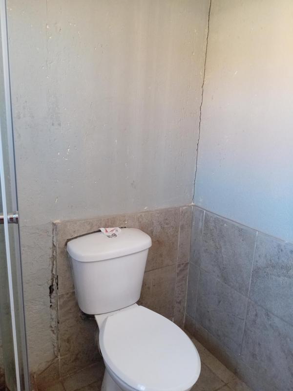 To Let 1 Bedroom Property for Rent in Vosloorus Ext 6 Gauteng