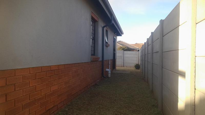 To Let 3 Bedroom Property for Rent in Albertsdal Gauteng
