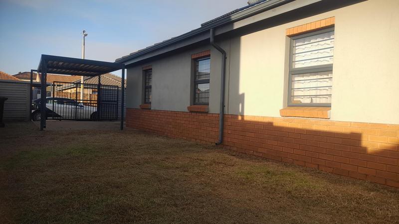 To Let 3 Bedroom Property for Rent in Albertsdal Gauteng