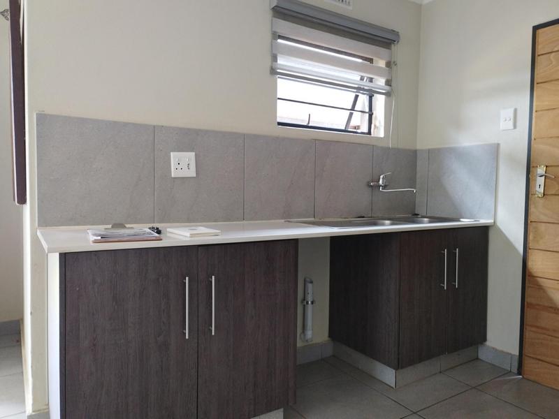 3 Bedroom Property for Sale in Albertsdal Gauteng