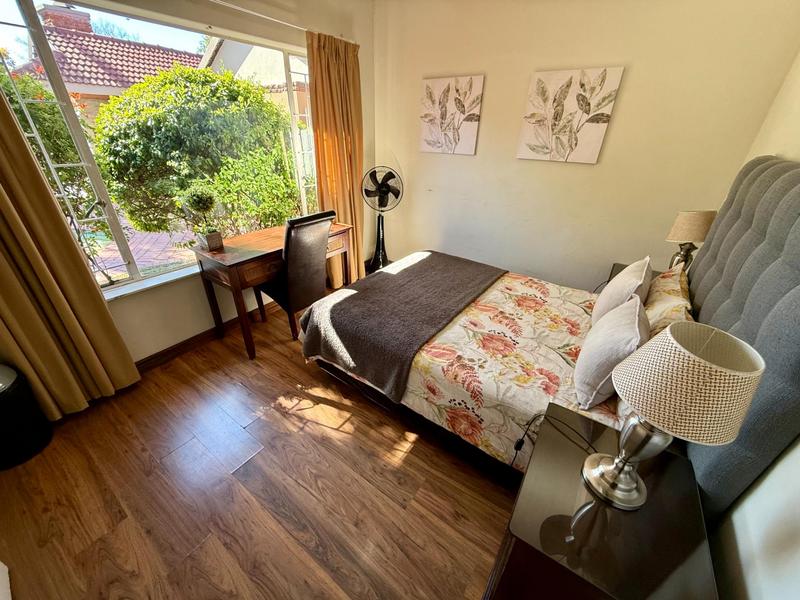 5 Bedroom Property for Sale in Wierda Park Gauteng