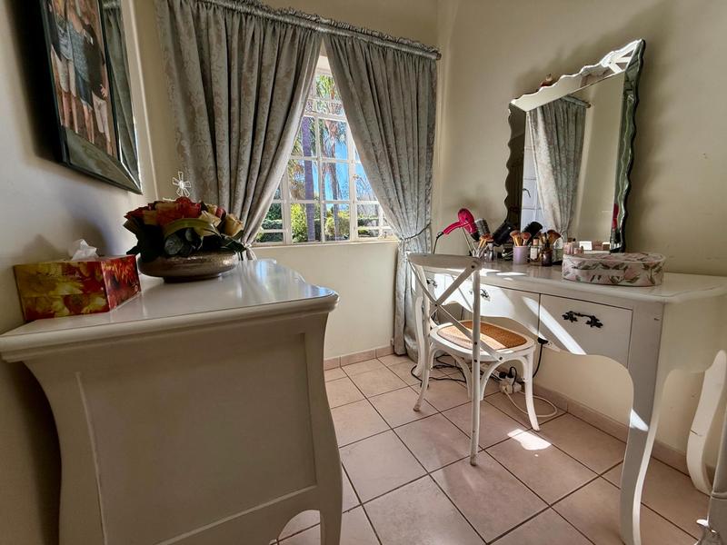 5 Bedroom Property for Sale in Wierda Park Gauteng