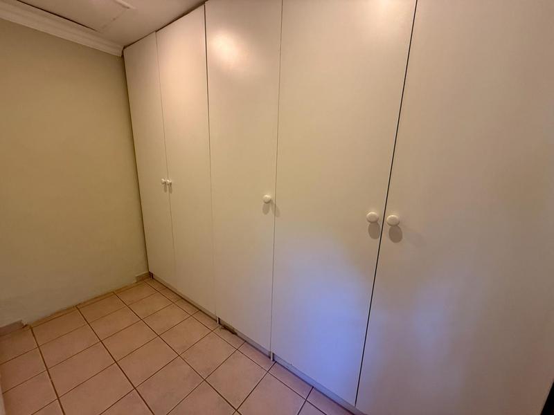 5 Bedroom Property for Sale in Wierda Park Gauteng