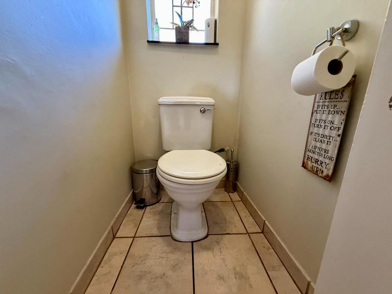5 Bedroom Property for Sale in Wierda Park Gauteng