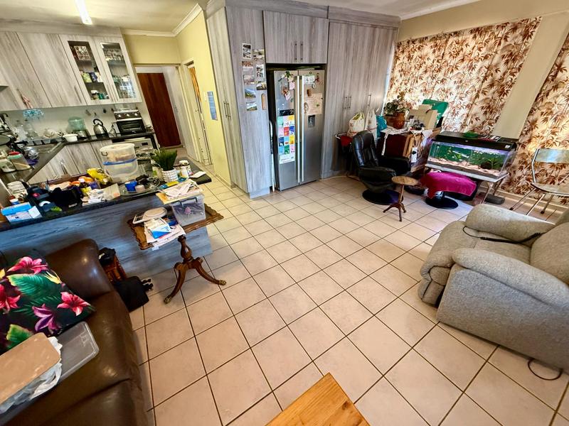 5 Bedroom Property for Sale in Wierda Park Gauteng