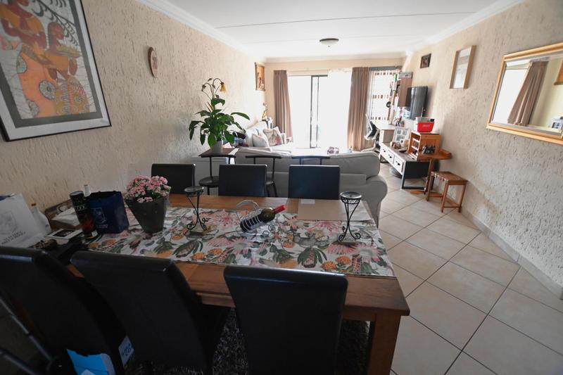 To Let 2 Bedroom Property for Rent in Paulshof Gauteng