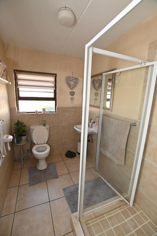 To Let 2 Bedroom Property for Rent in Paulshof Gauteng