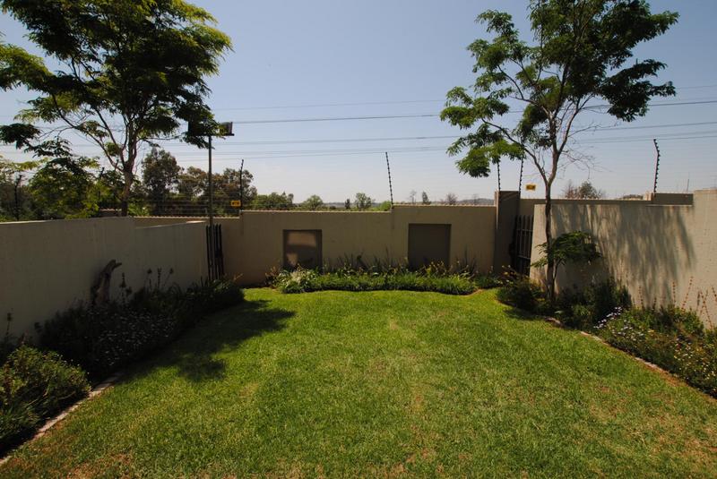 1 Bedroom Property for Sale in Paulshof Gauteng
