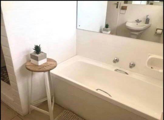 2 Bedroom Property for Sale in Sunninghill Gauteng