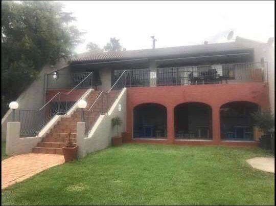 2 Bedroom Property for Sale in Sunninghill Gauteng